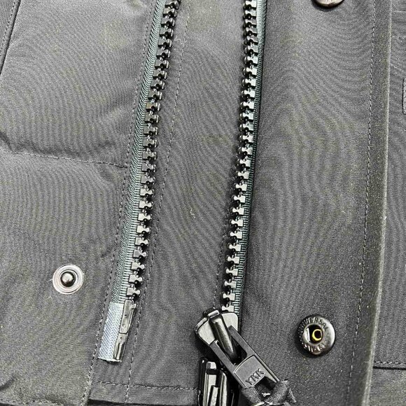 Canada Goose Black Puffer Vest with Logo - Picture 7 of 7